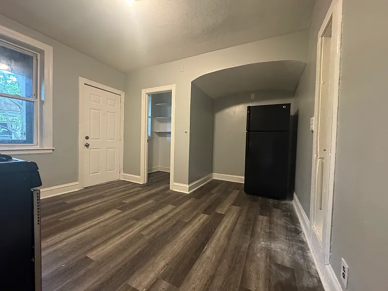 9 Rockville St #C2 — Photo 8