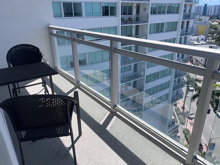 7135 Collins Ave #1033 — Photo 10