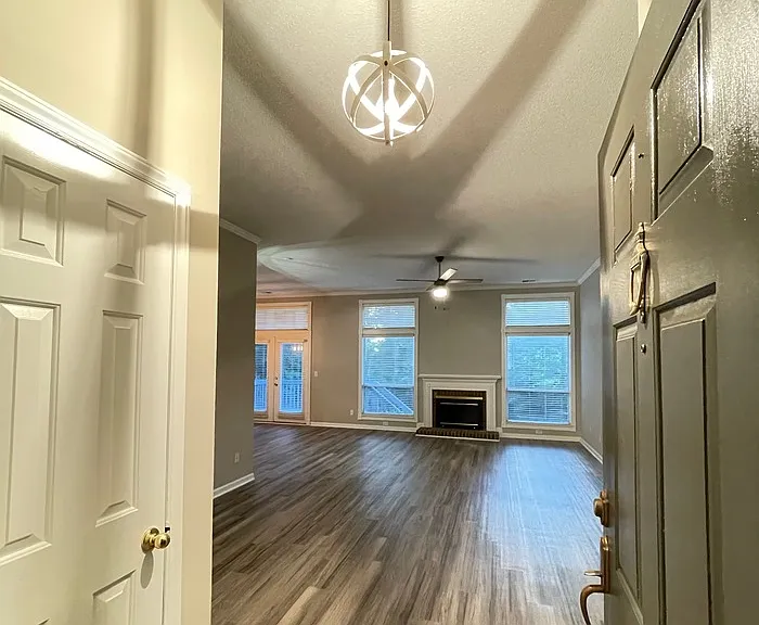 8307 Belstead Brook Ct — Photo 36