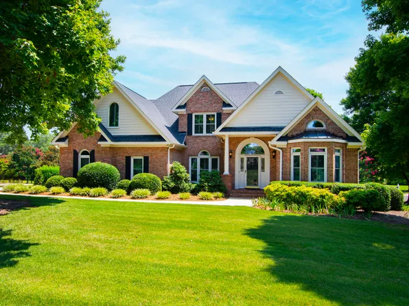 2208 Trail Wood Dr, Durham, NC 27705