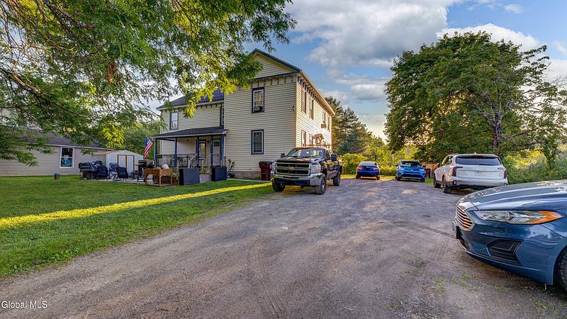 4th image of 38 Northern Pines Road