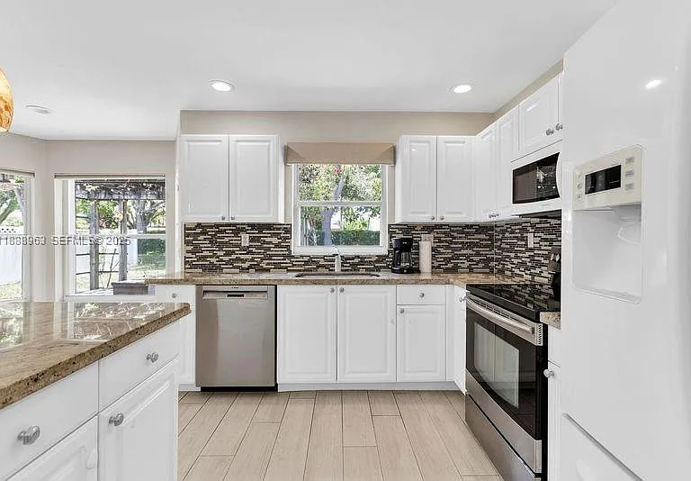 10766 Crescendo Cir — Photo 9