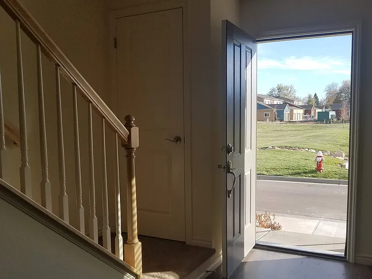 314 N Parkside Dr #E — Photo 23