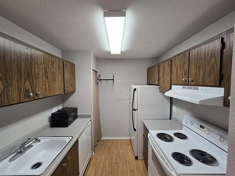 1605 N Visscher St #O207 — Photo 5