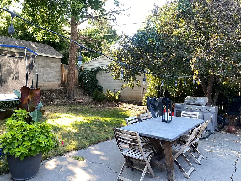 2516 E Elm Ave — Photo 12