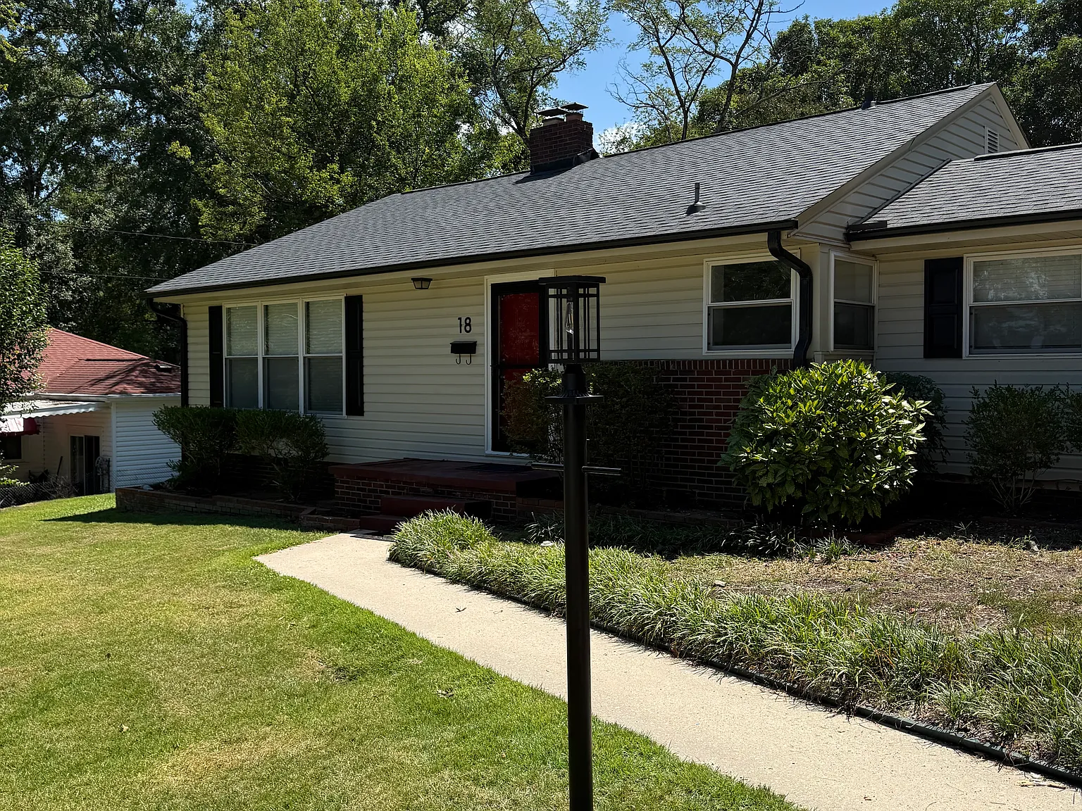 4 bed, 1773 sqft, $2,300 — Photo 3