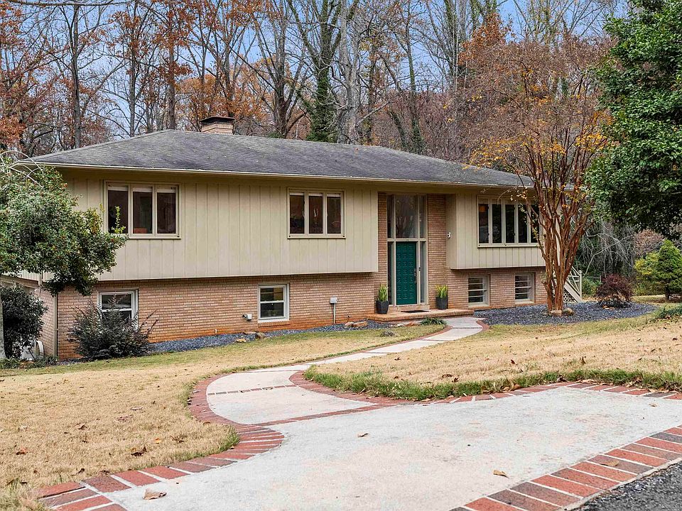 1st image of 16 Hathaway Cir