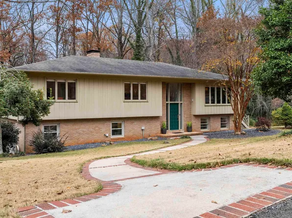 16 Hathaway Cir, Greenville, SC 29617