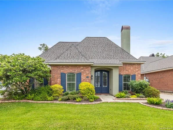 2225 La Cache Dr, Lake Charles, LA 70601