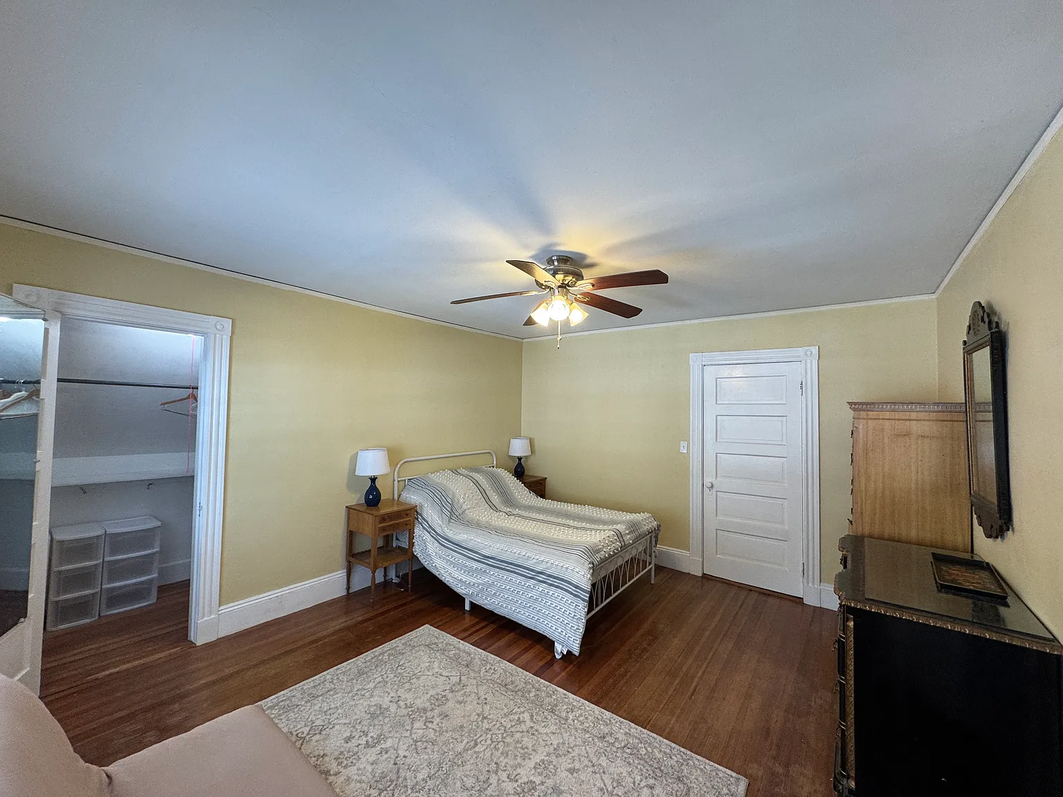 1 bed, 170 sqft, $1,350 — Photo 2