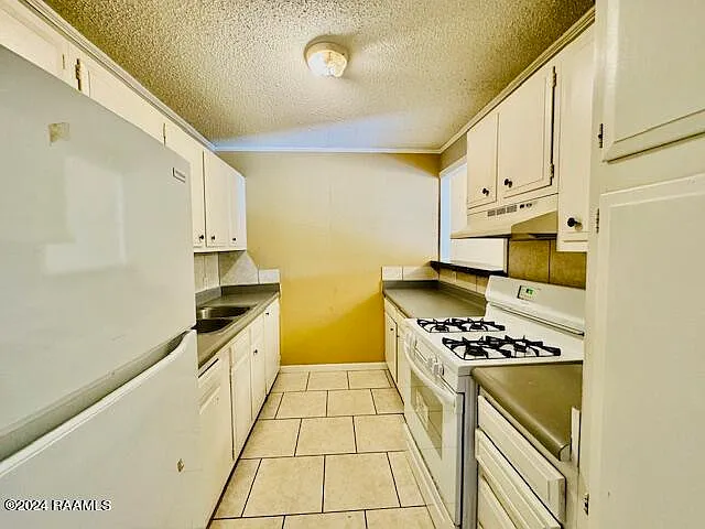 1 bed, 800 sqft, $700 — Photo 4