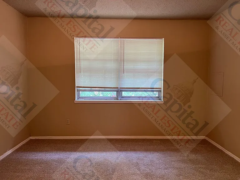 1715 E Lindsey St #2 — Photo 25