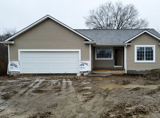 317 Wise Ct NE, Mitchellville, IA 50169