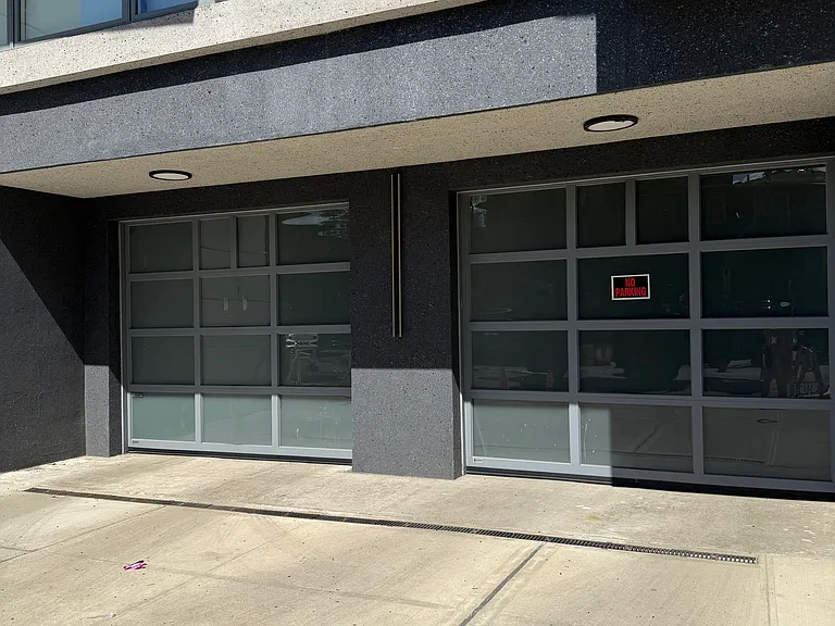 13th Ave — Photo 8