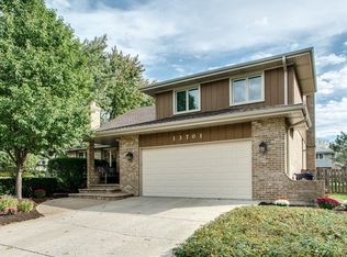 13701 Lindsay Dr, Orland Park, IL
