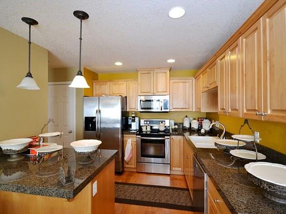 4th image of 7511 NE 61st Way