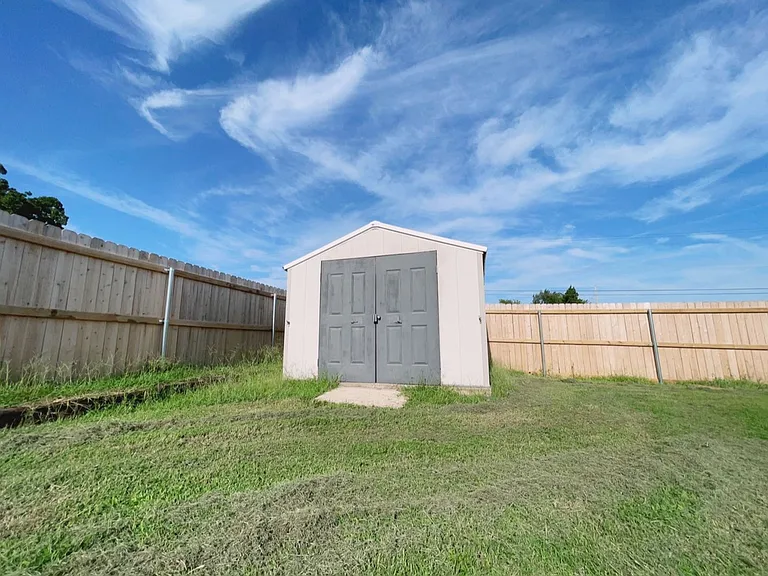102 Northridge Dr — Photo 18