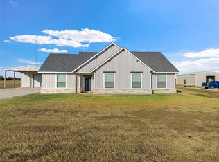 326 Lone Creek Dr, West, TX 76691