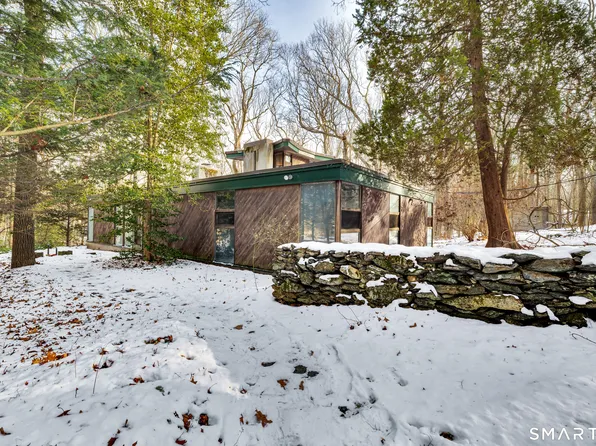 68 Orchard Road, Woodbridge, CT 06525