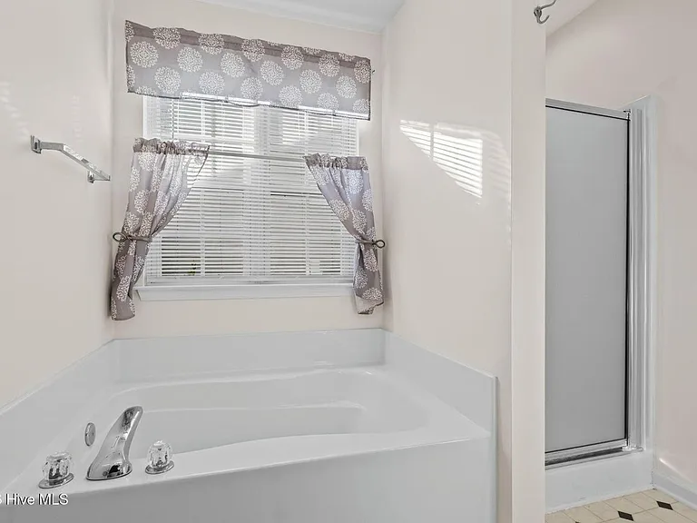 953 Wyndfall Dr SW — Photo 15