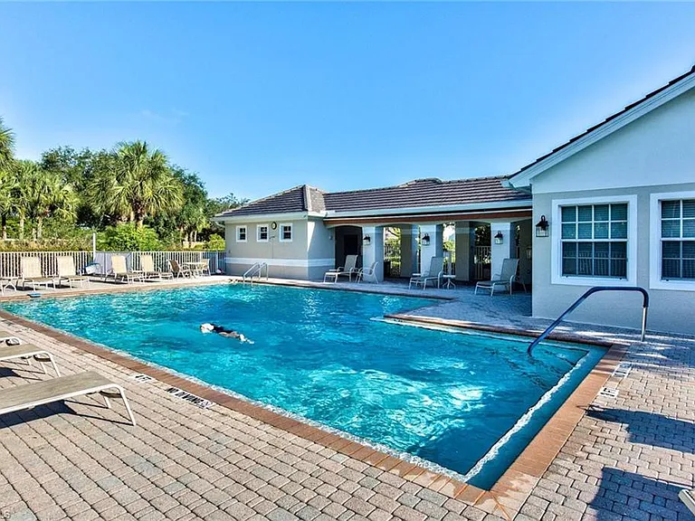 9657 Cypress Hammock Cir #202 — Photo 35
