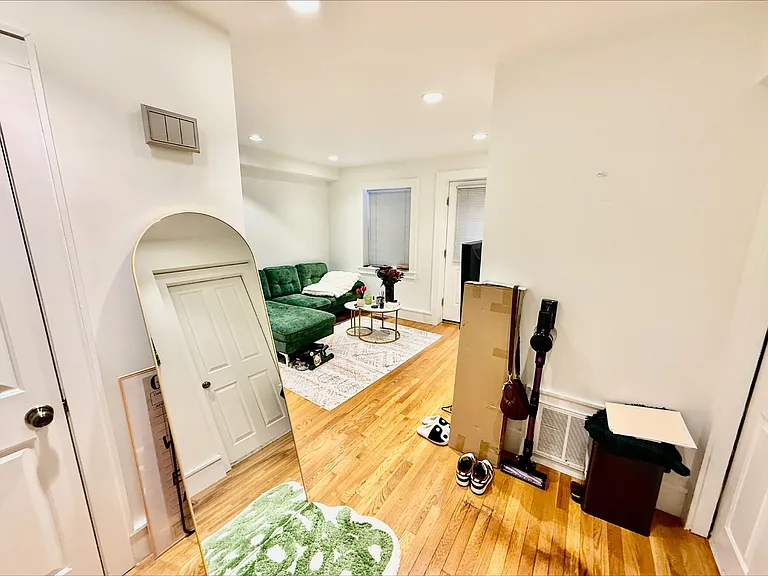 11 Thacher Ct #1 — Photo 6
