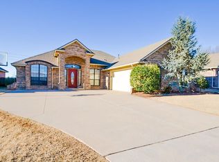 1872 Long Trl, Edmond, OK 73012