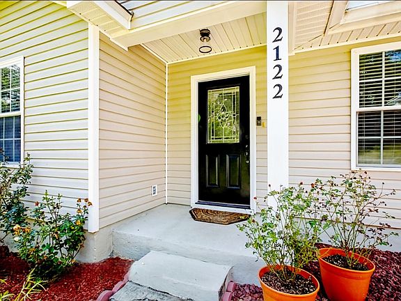 5th image of 2122 Longview Dr