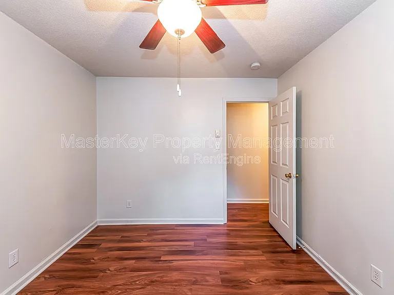 1023 Berkeley St #A — Photo 18