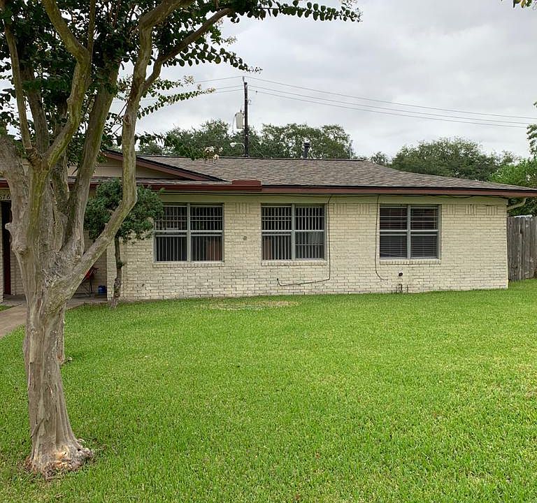 2nd image of 1876 El Mar Ln #1874