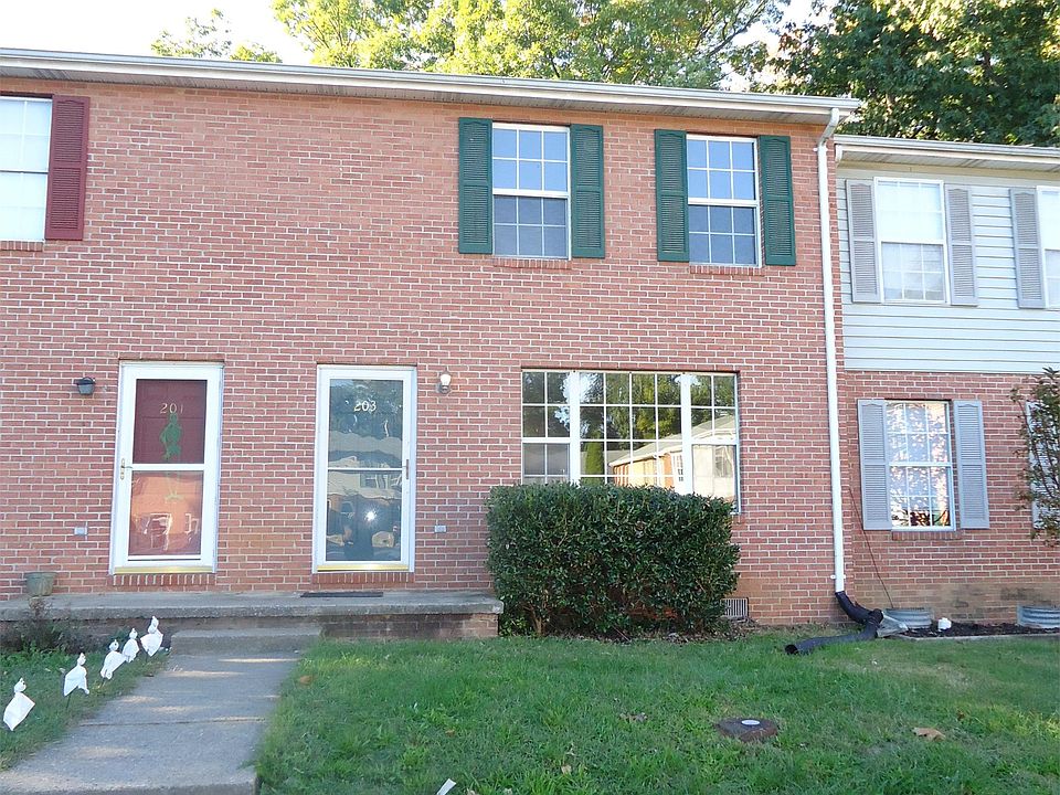1st image of 203 Buckingham Dr