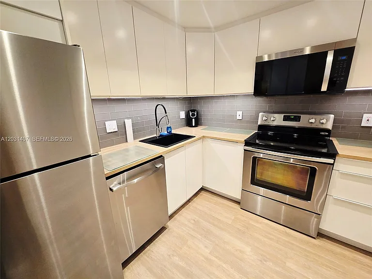 800 West Ave #618 — Photo 4