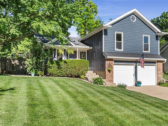 2nd image of 8609 Greenway Ln