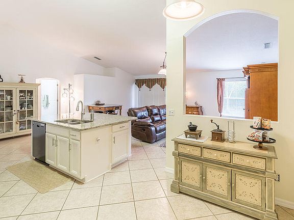 3rd image of 8125 Windover Way