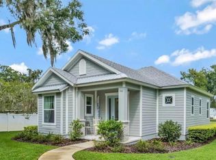 904 Azalea Walk Cir, Deland, FL 32724