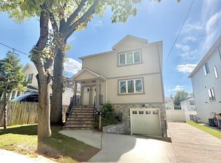 132 Johnson Ave, Staten Island, NY 10307