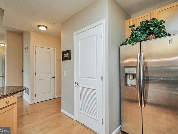 4th image of 2720 S Arlington Mill Dr Unit 903