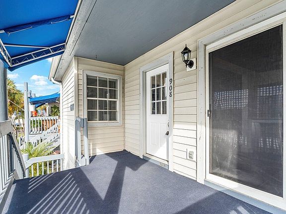 5th image of 1617 NE Nautical Place #908