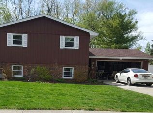 319 W 40th Ln, Griffith, IN 46319