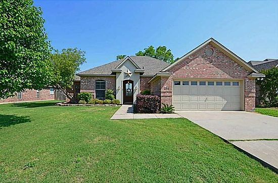 1st image of 214 Sherwood Dr