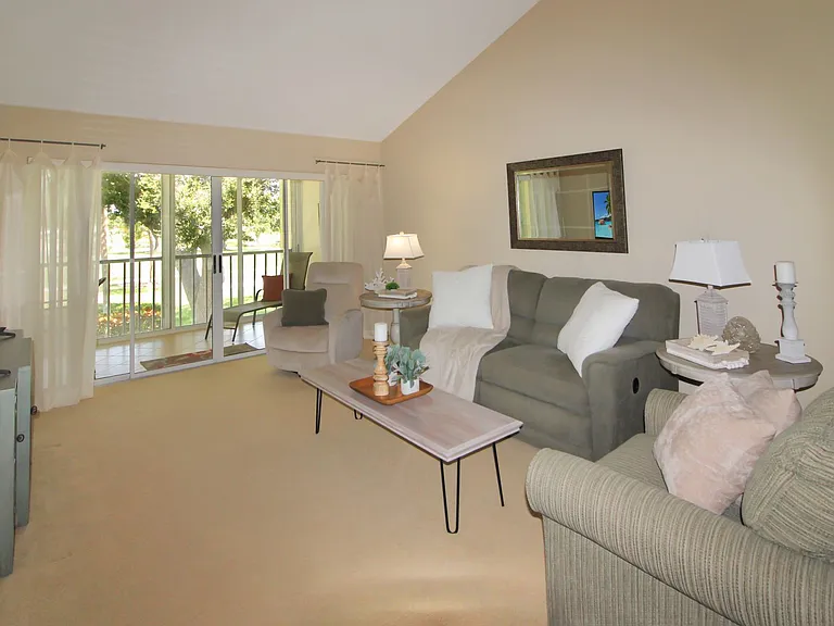 441 Cerromar Ln #404 — Photo 7