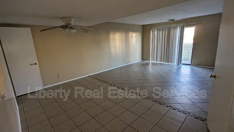 Woodwind South Condos — Photo 3