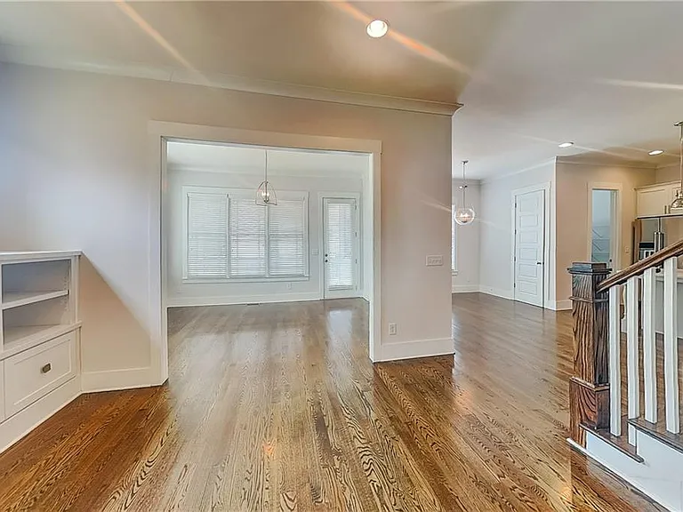 1322 English St NW — Photo 4