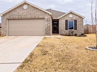 1408 Ellie Ct, Shawnee, OK 74804