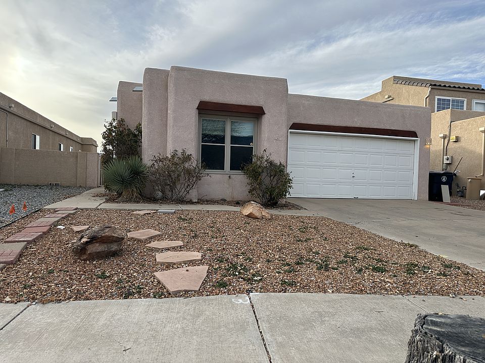 1st image of 7819 Storrie Pl NE
