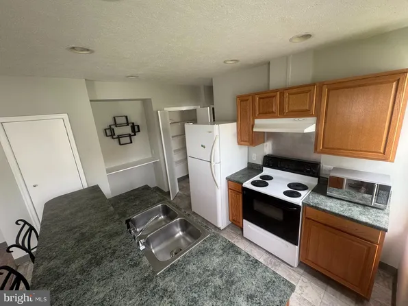 325 Plymouth Ave, Wilkes Barre, PA 18702