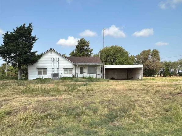 18011 E County Rd #216, Frederick, OK 73542