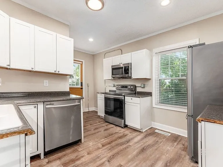 274 S Skidmore St — Photo 13
