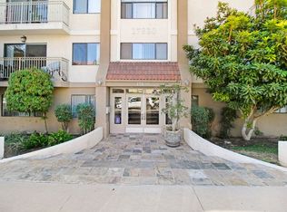 Merridy Court, Northridge, CA 91325