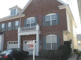 221 Painted Post Ln, Gaithersburg, MD 20878